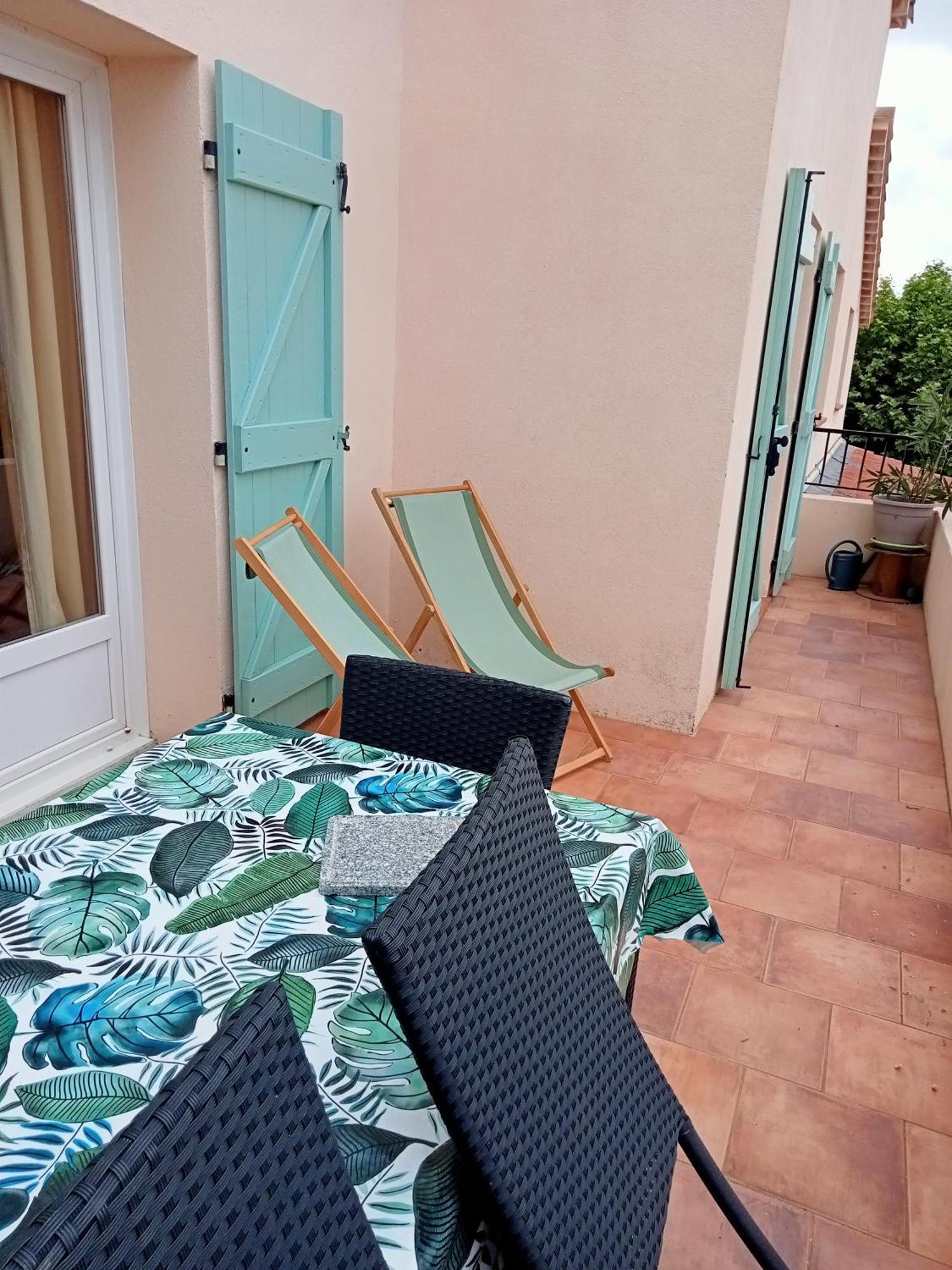 Hauts De Saint Pierre Maison De Ville 3 Chambres, Belle Terrasse Fayence Bagian luar foto